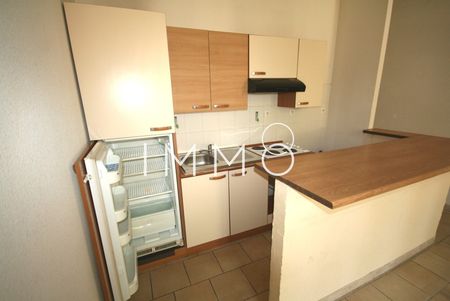 Location Appartement 2 pièces 33m² MARSEILLE 5ème - Photo 4
