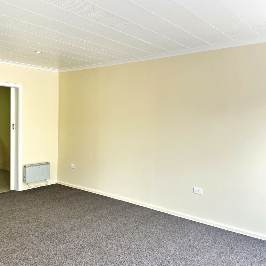 Tidy West End Unit - Photo 1