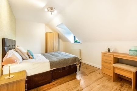 4 bedroom house to rent - Photo 2