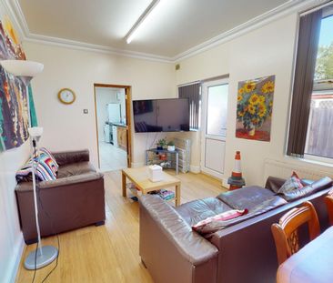 76 Oak Tree Lane Selly Oak - Photo 2
