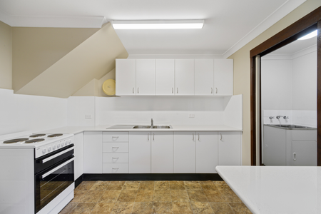 Spacious Double-Storey Brick Home in the Heart of Cabramatta - Photo 3