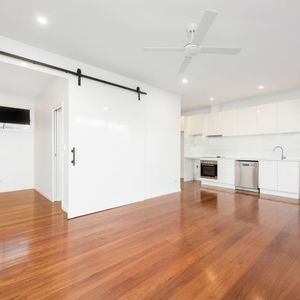 Modern & Private Granny Flat in Prime Woolloongabba Location - Photo 2