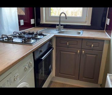 1 Bed Flat, Crimon Place, AB10 - Photo 2