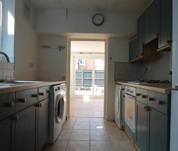 2 bedroom end of terrace house to rent - Photo 6