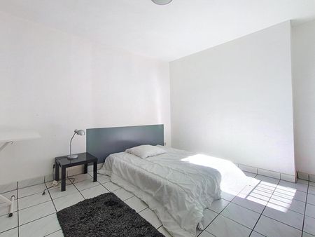 Location Appartement 2 pièces 49m² PERPIGNAN 66000 - Photo 4