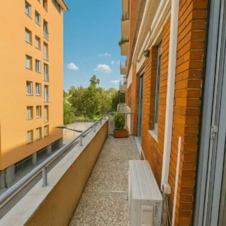 Via Stilicone, Milan, Lombardy 20155 - Photo 4