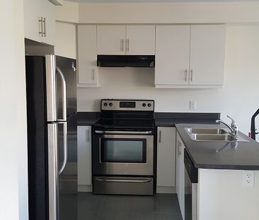Harmony & Rossland - Photo 1