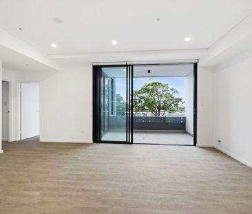 Sunlit Two Bedroom Apartment - Photo 1