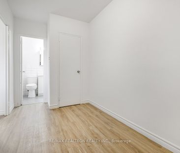 For Lease - 165 Colborne Avenue Unit# 102, Richmond Hill, Ontario - Photo 1