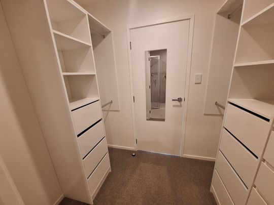 Modern Living - Photo 1