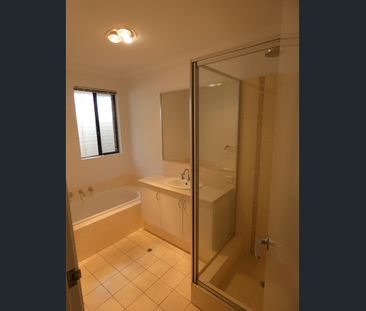 Spacious, Stylish & Family-Friendly Home in Prime Location! - Photo 2