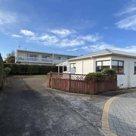 This property offers a convenient and comfortable lifestyle for its residents. - Photo 3