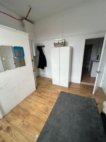 Studio Flat, London Road, CR0 - Photo 2