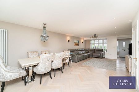 3 bedroom semi-detached house to rent - Photo 2