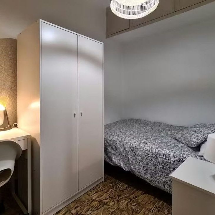 Calle de Castellón, Valencia, Valencian Community 46004 - Photo 1