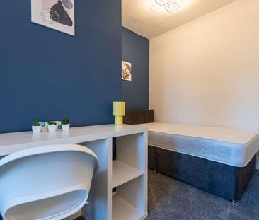 Grundy Street Room 4 - Photo 4