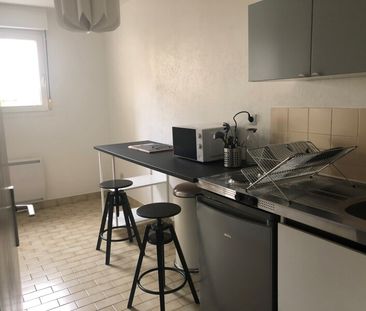 Location Appartement 1 Pièce 35 m² - Meublé - Photo 3