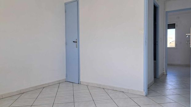 Location - Appartement T4 de 70 m² avec deux balcons et cave - Photo 1