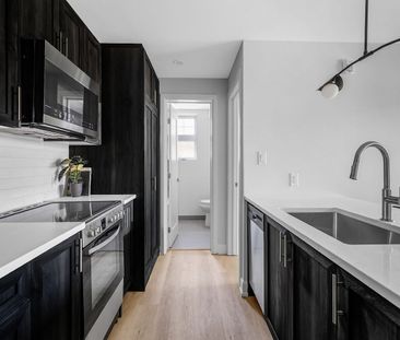 658 Somerset Street West, Centretown, Ottawa, ON - Photo 3