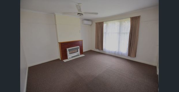 RENTERS WANTED... - Photo 1