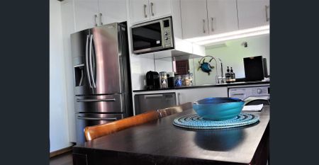 Furnished beach unit - Photo 2