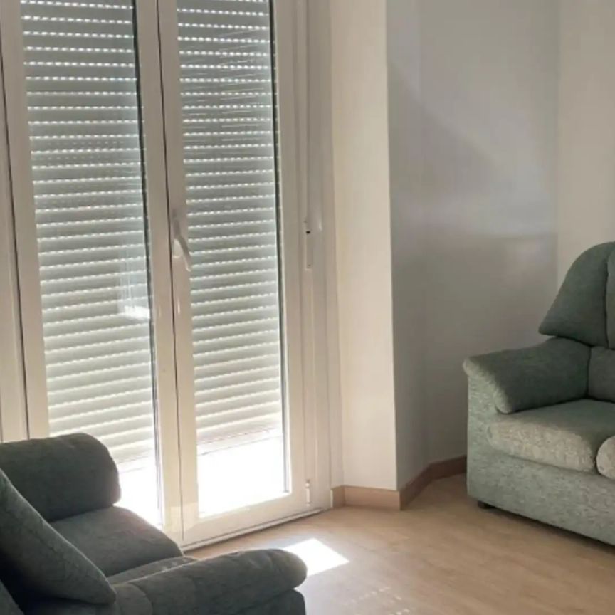 Piso de alquiler en Rúa de Otero Pedrayo, 27, O Carballiño - Photo 1