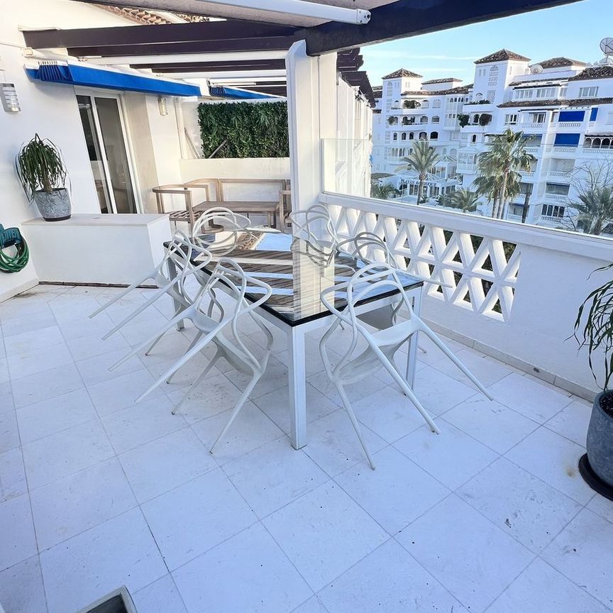Penthouse in Puerto Banús - Photo 1