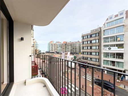 Stijlvol nieuwbouwappartement op een topligging in het centrum van Knokke op een zucht van de zee en het strand in een kleine residentie. - Photo 4