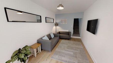 Double Room-Gloucester Road- Close to Hospital! - Photo 4