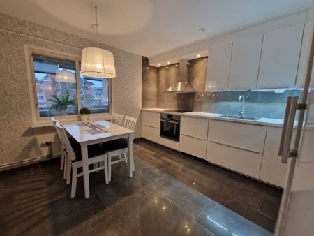 Örebro - 3rok - 7mån - 11.500kr/mån - Photo 2