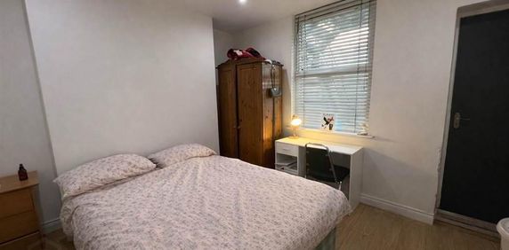 Flat 1, 1 Westminster Street, Belfast, BT7 1LA - Photo 2