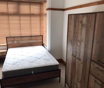 4 bedroom house to rent - Photo 2