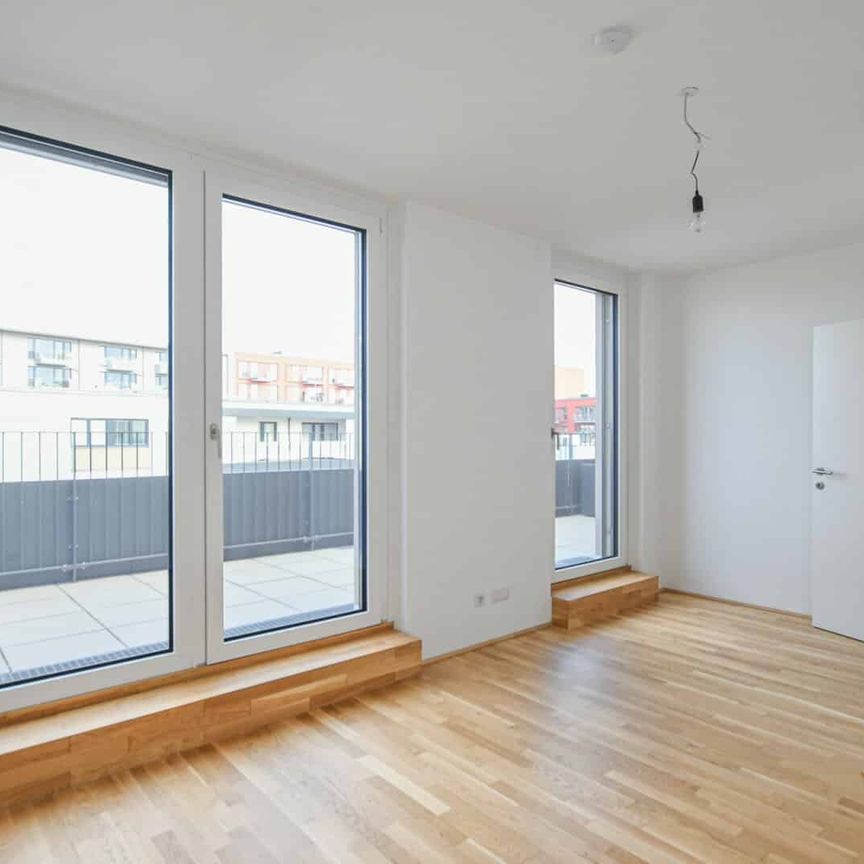 IU | Traumhafte 3-Zimmer Wohnung mit atemberaubender 144 m² großen Terrasse - Photo 1