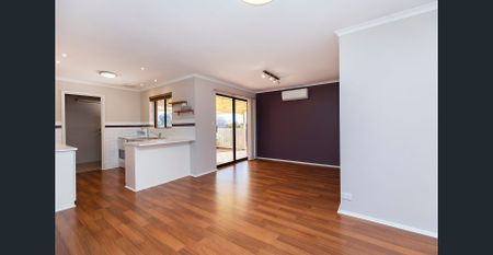 LOVELY THREE-BEDROOM HOME IN A GREAT LOCATION! - Photo 3