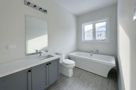 For Lease - 9 Schmeltzer Crescent, Richmond Hill, Ontario - Photo 5