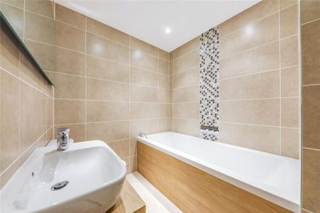 5 bedroom terraced house to rent - Photo 4