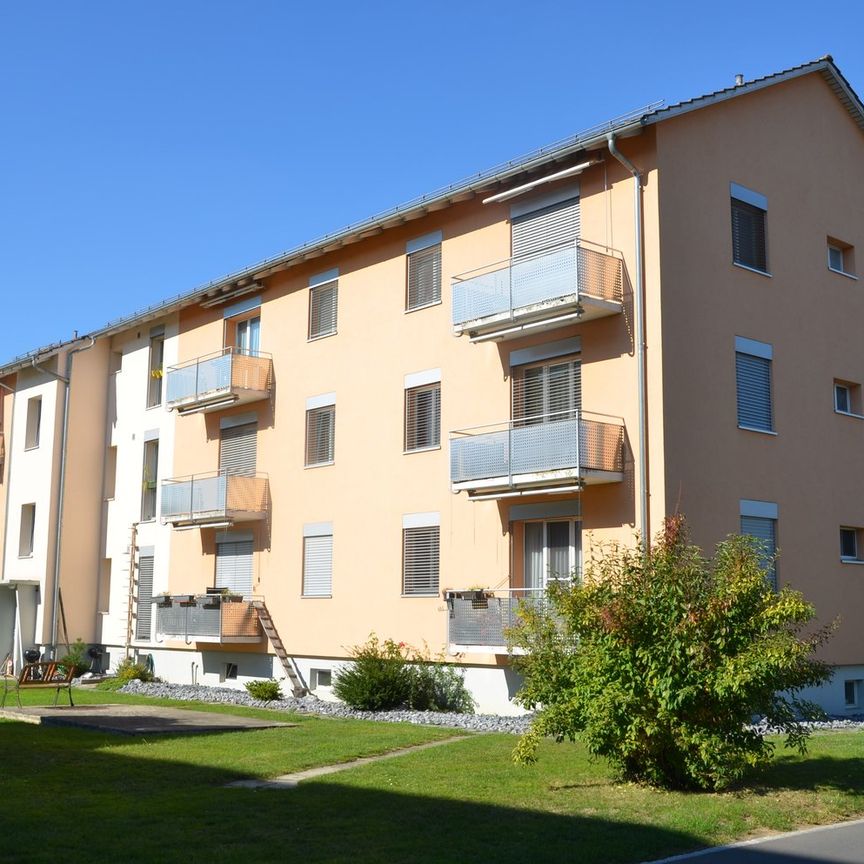 "grosszügige 2.5-Zimmer-Wohnung mit Balkon an ruhiger Lage" - Foto 1