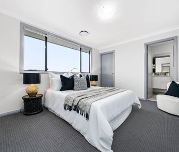 Exquisite Double Storey Home - Photo 6