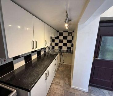 Bank View, Dewsbury, WF12 - Photo 3