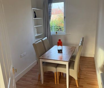 4 Bed Maisonette, Parkhead Drive, EH11 - Photo 3