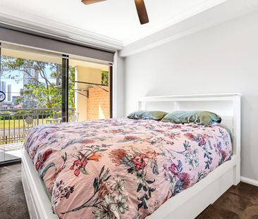 Spacious Apartment with Stunning Views in the Heart of Parramatta - Photo 2