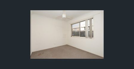 Stunning Family Home in Goodna - Photo 4