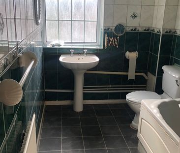 1 Bed Flat, Robinson Drive, BS5 - Photo 3