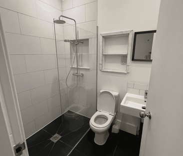 3 bedroom apartment to rent - Photo 5 | Rentumo