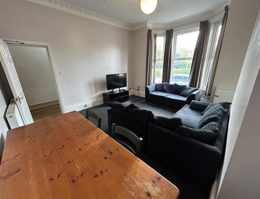 9 Bedroom Semi Detached To Let - Photo 1