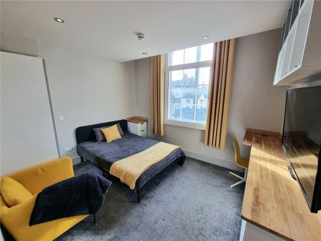 1 bedroom in a house share to rent - Photo 5