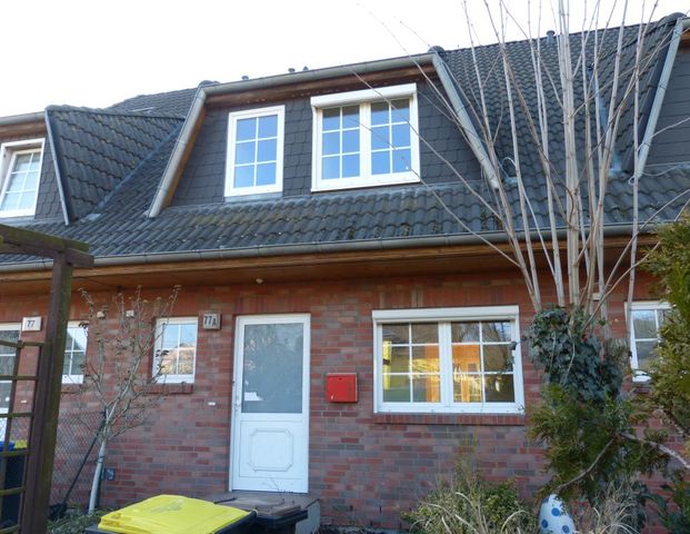 Reihenmittelhaus mit 4 Zimmern und Keller in Berlin Pankow - Photo 1