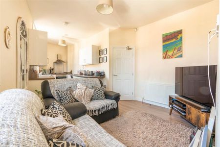 2 bedroom maisonette to rent - Photo 3