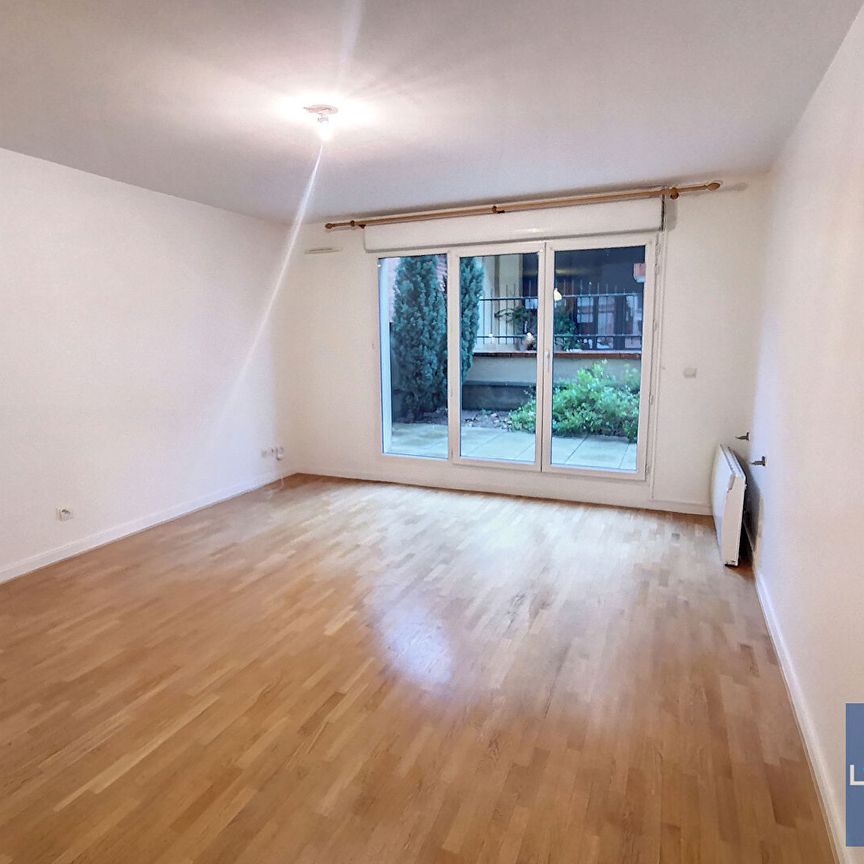 Apartment - Photo 1