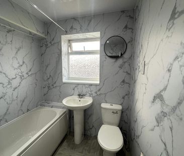 2 bedroom terraced house to rent - Photo 6